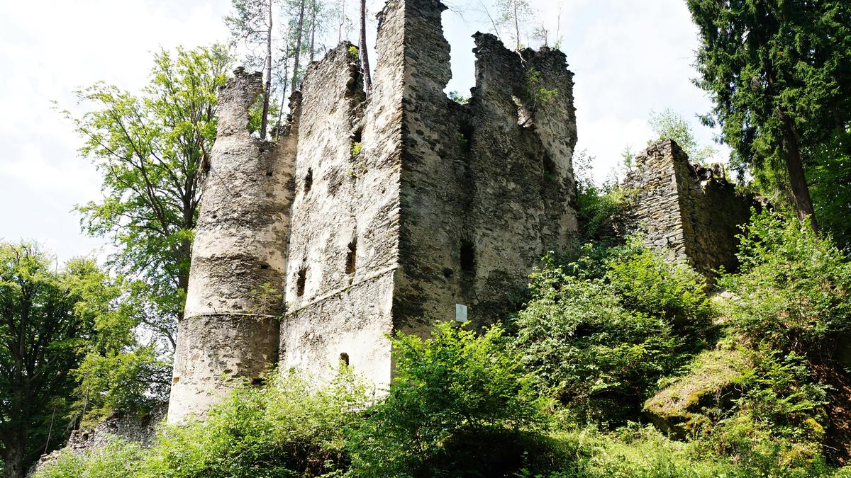 Die Burg Eichelberg wurde im Jahr 1224 erstmals urkundlich erwähnt
