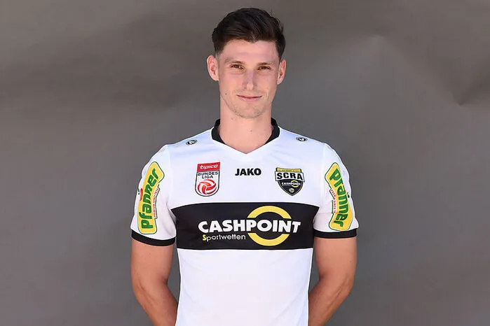Benedikt Zech, geboren am 3. November 1990. Vereine als Profi: Austria Lustenau, SCR Altach              Spiele für SCRA (vor der Saison): 169