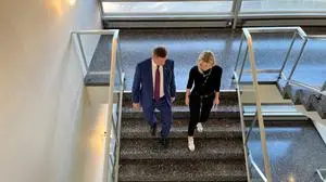 Leobens SP-Bürgermeister Kurt Wallner verlor die absolute Mehrheit im Gemeinderat, im Bild mit Leobens Pressesprecherin Kerstin Neukamp