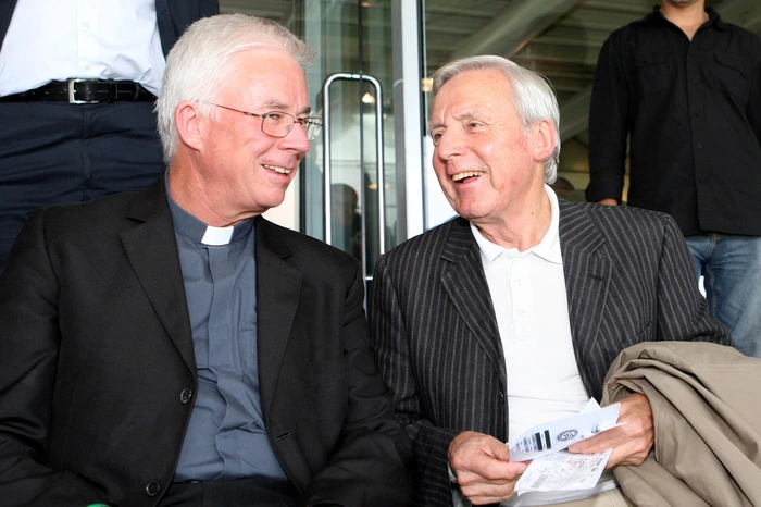 Franz Gady 2009 mit dem damaligen Weihbischof und heutigen Bischof von Salzburg Franz Lackner
