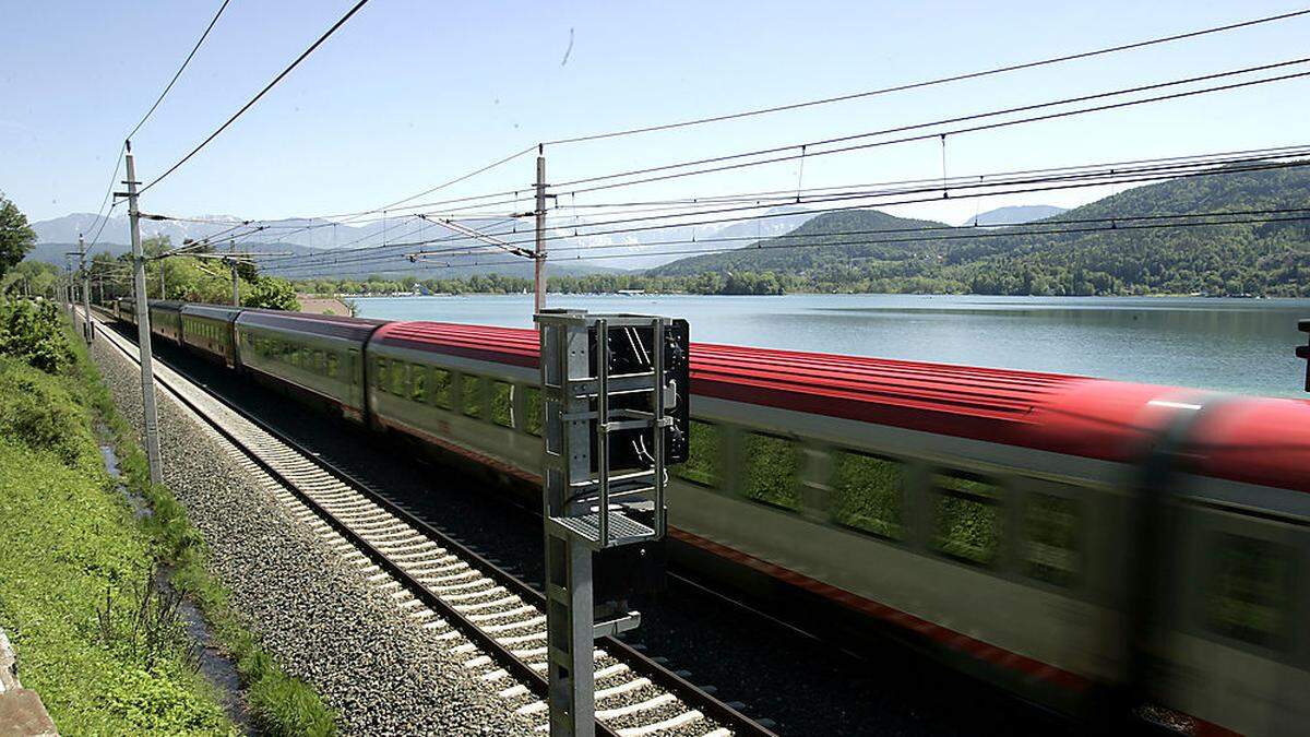 Nach der Fertigstellung des Koralmtunnels werden 300 Züge zwischen Klagenfurt und Villach verkehren. Anrainer fordern Lärmschutz