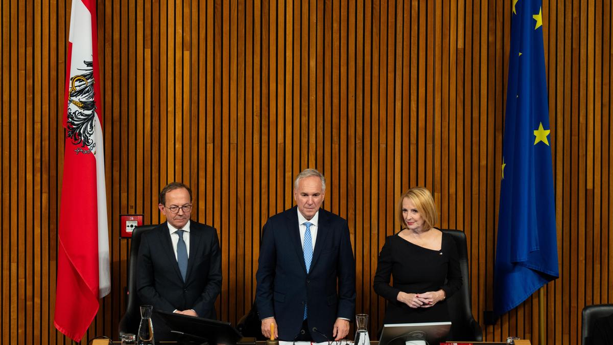 Die neugewählten Nationalratspräsidenten Peter Haubner (ÖVP), Walter Rosenkranz (FPÖ) und Doris Bures (SPÖ)