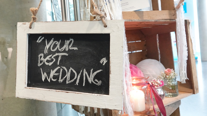 28 Aussteller beteilgeten sich an der Weizer Hochzeitsmesse "Your best Wedding" im Foyer des Kunsthauses Weiz, zu der die "Eventlerin" Sabine Maierhofer und die Aussteller am 3. und 4. November einladen.