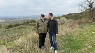 Viel Spaß in den Weingärten am Wagram: René Kollegger und Bernhard Ott.