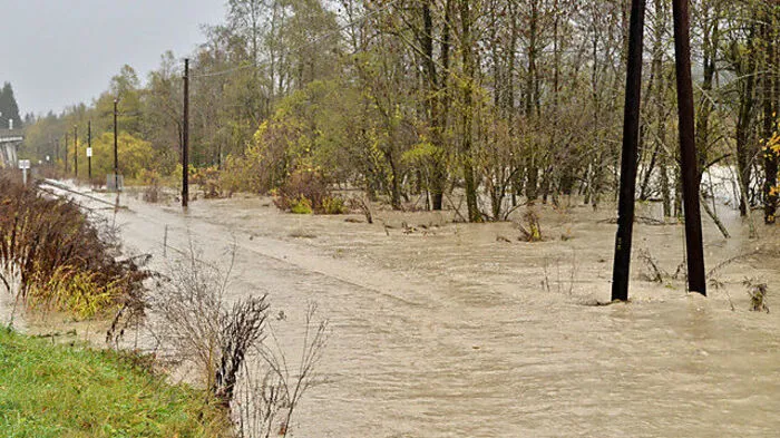 Hochwassergefahr muss nicht immer ersichtlich sein (Symbolbild)