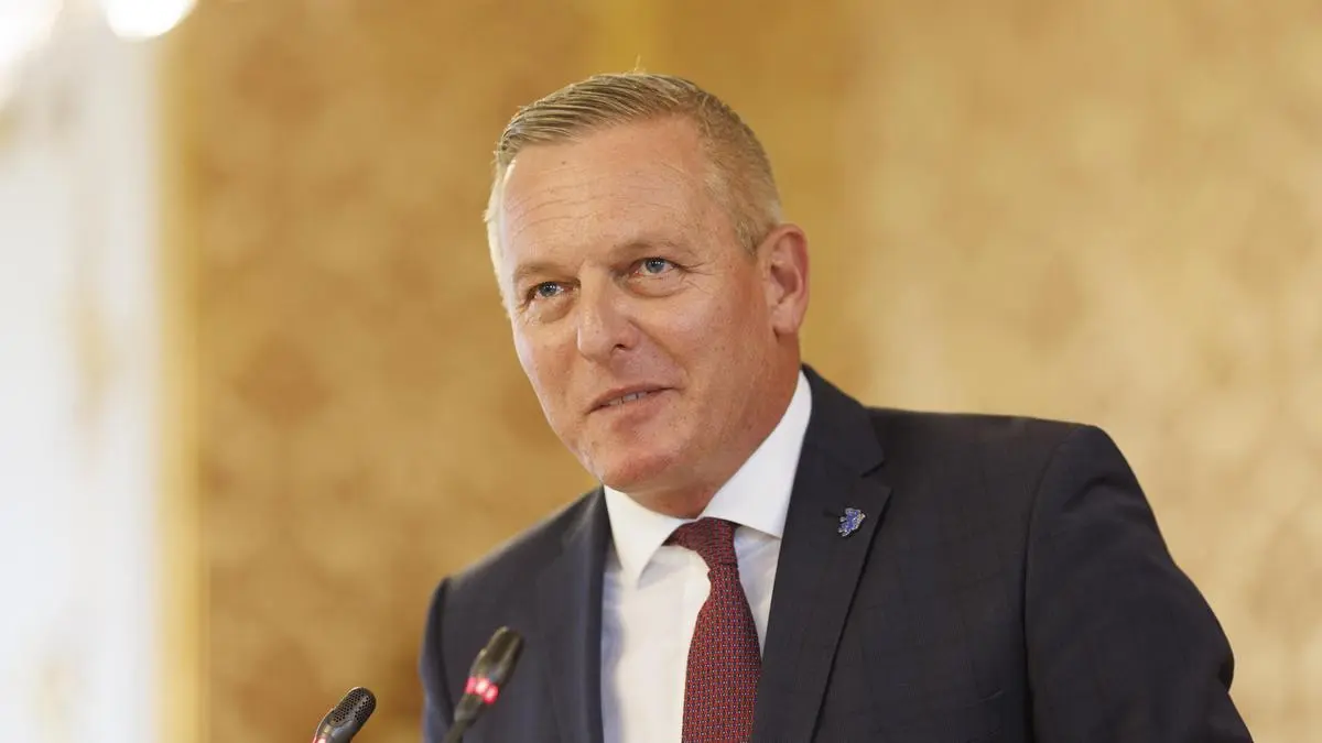 ABD0018_20231017 - GRAZ - ÖSTERREICH: Klubobmann Mario Kunasek (FPÖ) während der Sitzung des Steiermärkischen Landtags mit der Verabschiedung der scheidenden und der Wahl und Angelobung der neuen Landesräte am Dienstag, 17. Oktober 2023, in Graz. - FOTO: APA/ERWIN SCHERIAU