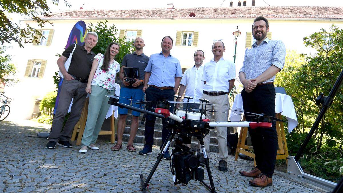 Mit einer Hexacopter-Drohne wurden gestern der Weizer Hauptplatz und die Europa-Allee für eine Hitze-Erfassung abgeflogen