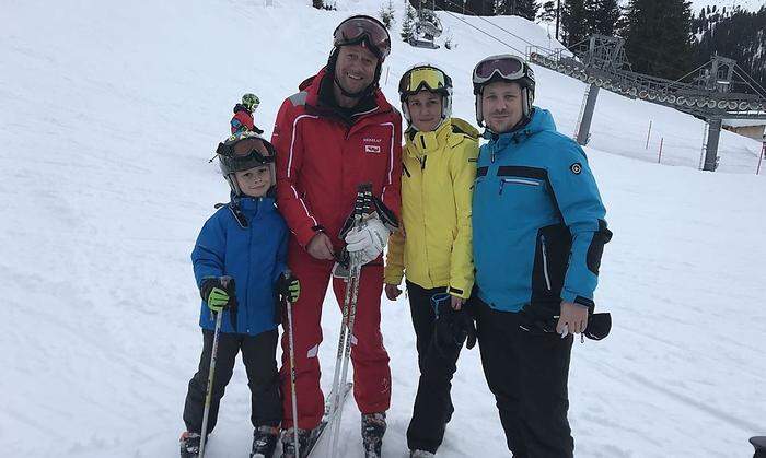 Mit Skilehrer Werner Pircher macht das Erkunden des Skigebietes See richtig Spaß
