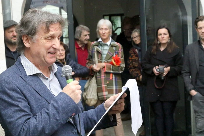 Übrigens: Die Laudatio hielt der vom Villacher Fasching allseits bekannte Kabarettist Manfred „Noste“ Obernosterer, ...  