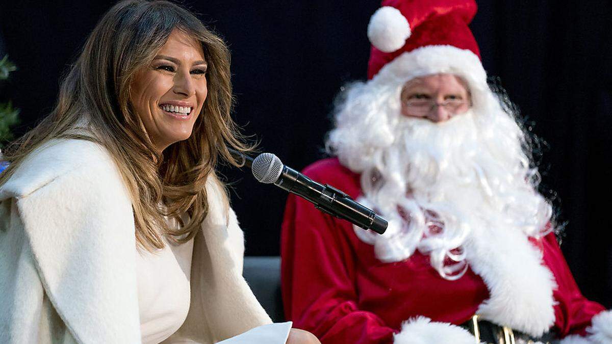 Melania Trump mit dem Weihnachtsmann