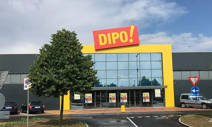 Der Dipo-Markt in Tavagnacco in Italien 