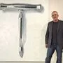 Richard Kaplenig vor einer seiner Arbeiten