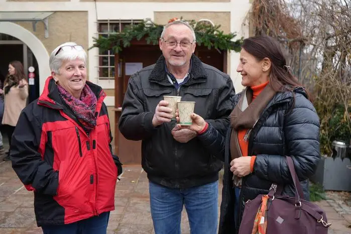 Noch bis 8. Dezember kann man auf Schloss Farrach den Zauber der Vorweihnachtszeit genießen. 