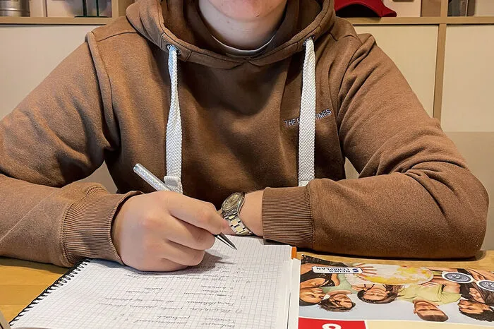 Florian Giacomo Čajčmann (17) Alpen-Adria Gymnasium Völkermarkt: "Ich mag Fremdsprachen und möchte der Kommission zeigen, was ich kann". Der Schüler tritt in Englisch und Italienisch zur mündlichen Matura an.