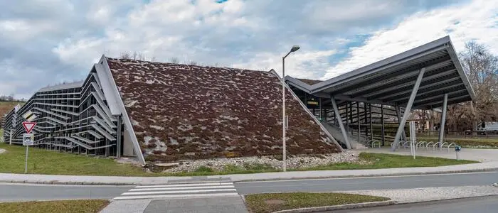 Hier findet man wirklich leicht einen Parkplatz: P+R-Anlage Fölling in Graz-Mariatrost