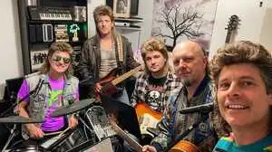 Tom, Gigi, Zoran, Gerhard und Niki (Keyboarder Gerald fehlt am Foto) 