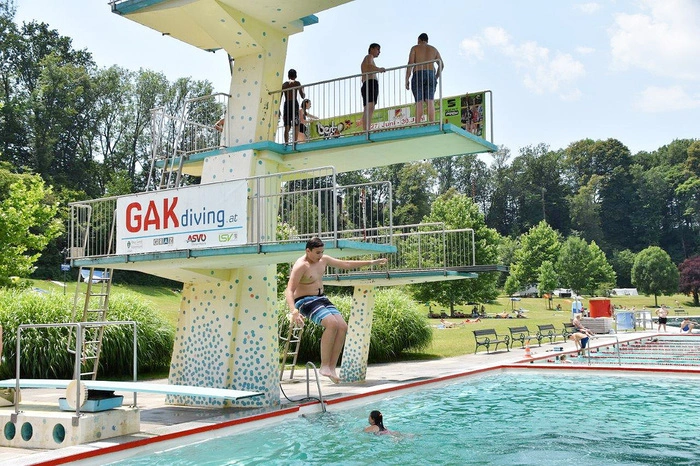 16 Mitmachstationen auf der Wasserfläche und Grünanlagen...