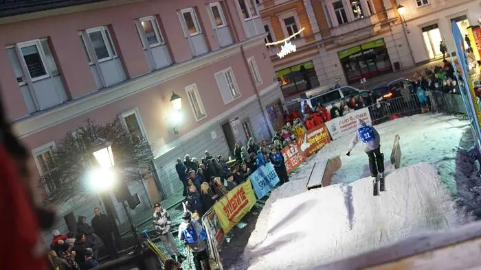 Der Freestyle- Contest "Frozen City" lockte zahlreiche Besucher in die Stadt.