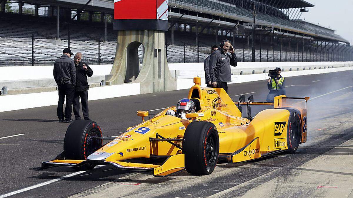 Fernando Alonso ganz in orange