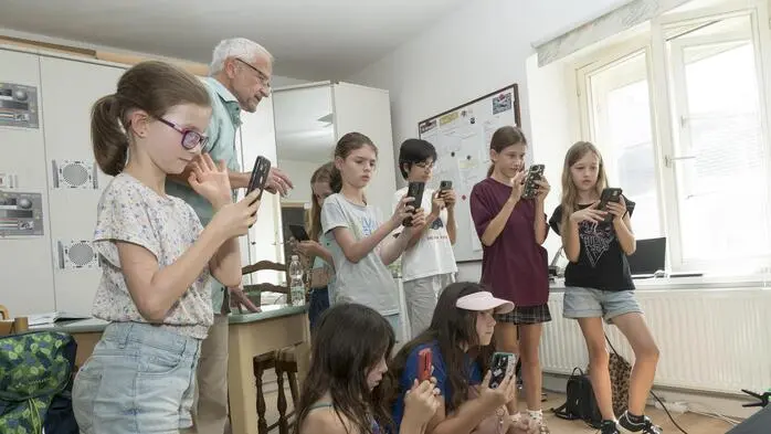 Die Kinder waren mit viel Neugier und Begeisterung bei der Sache