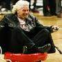 Richard Branson als lebende Bowlingkugel