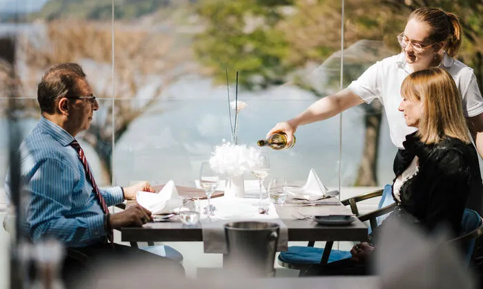 Einmalige Genussmomente erwarten Sie in den drei Restaurants des Hotels