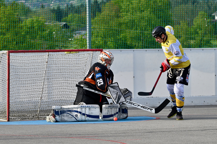 #29 Egger Manuel, #8 HEBEIN Kilian, Team Zehenthof vs. Spittal Ultras, Team Zehenthof vs. Spittal Ultras am 28.04.2024 in Villach (Alpenarena ), Austria, (Photo by Bernd Stefan)