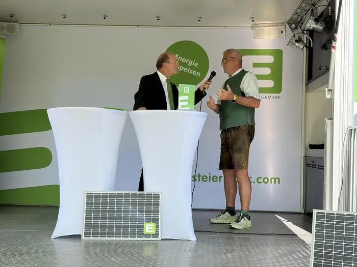Bürgermeister Erwin Hinterdorfer (rechts) ist der Naturschutz wichtig