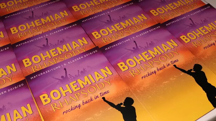 Rocklegende Freddie Mercury stand beim Maturaball der BHAK Voitsberg in der Stadtsälen Pate und so hieß das Motto der Nacht auch: "Bohemian Rhapsody – Rocking Back in Time".