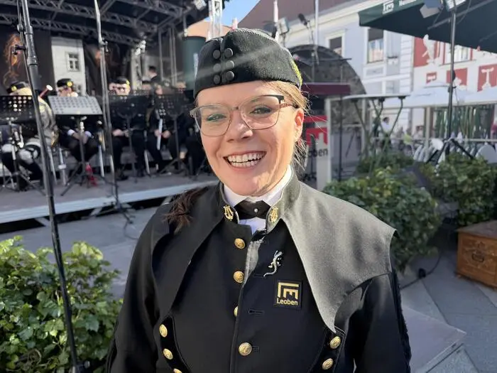 Dirigentin und Kapellmeisterin Gloria Ammerer