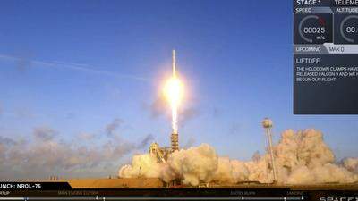 Die &quot;Falcon 9&quot;-Rakete startete von Cape Canaveral ins All.