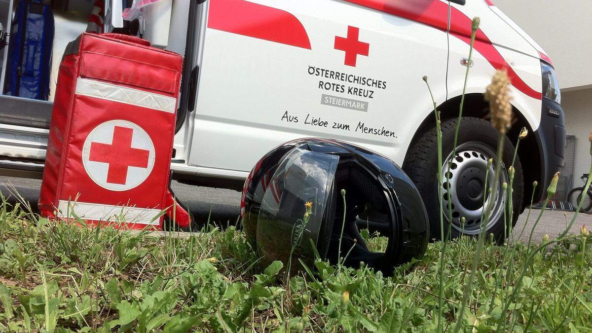 Einer der beiden Verletzten wurde vom Roten Kreuz ins UKH Kalwang gebracht (Sujetbild)