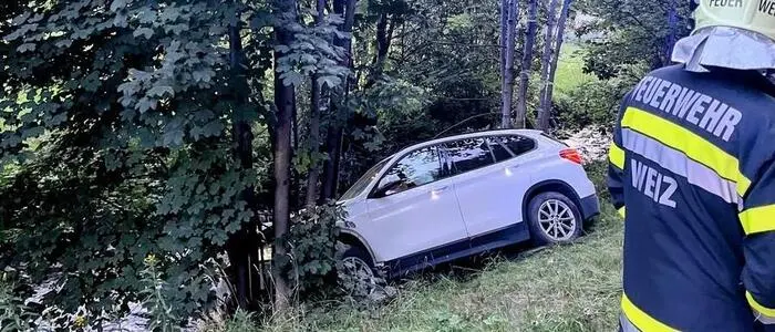 Zu einem Verkehrsunfall rückte die Feuerwehr in Naas bei Weiz aus