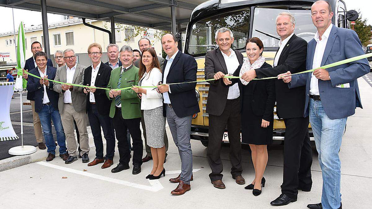 Nach 45 Tagen Bauzeit wurde der Busbahnhof Gleisdorf eröffnet