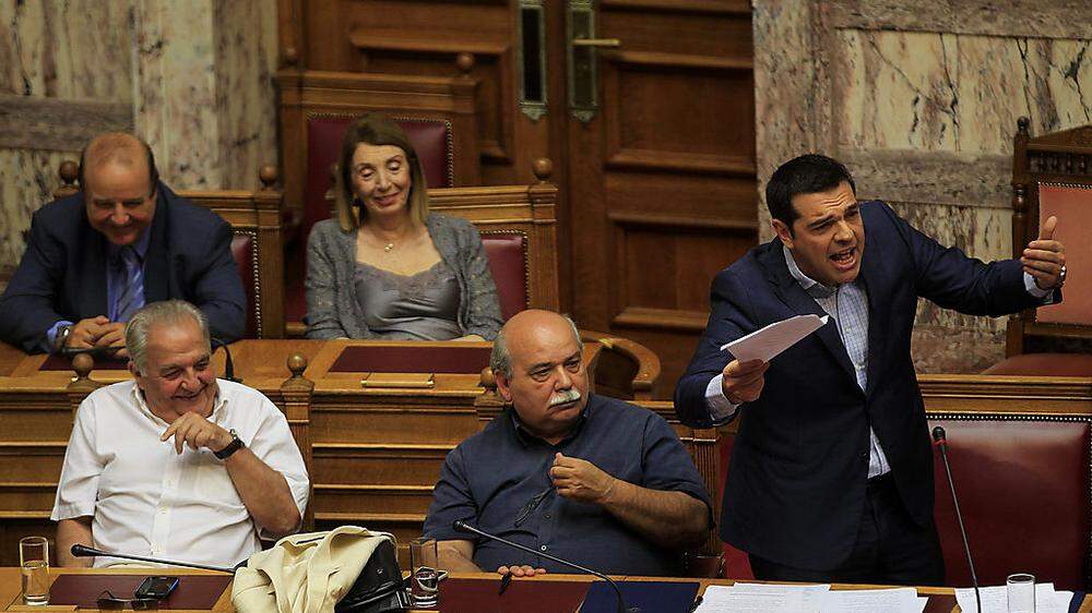 Tsipras ereifert sich 