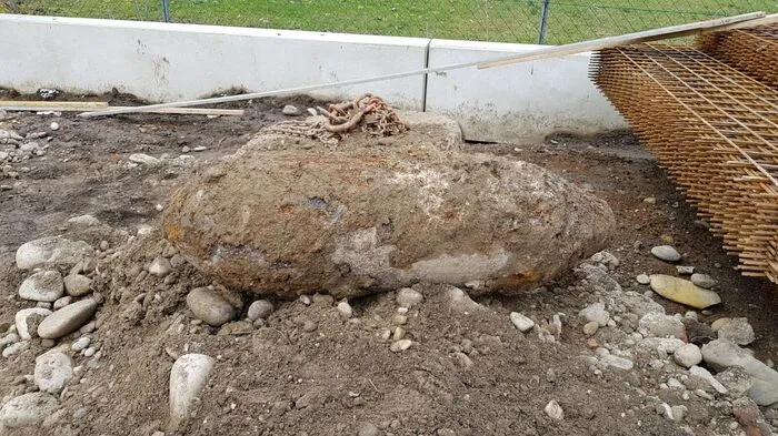 Eine 250 Kilo schwere US-Fliegerbombe aus dem Zweiten Weltkrieg hat am Freitagvormittag den Grazer Bezirk Lend in Atem gehalten ...