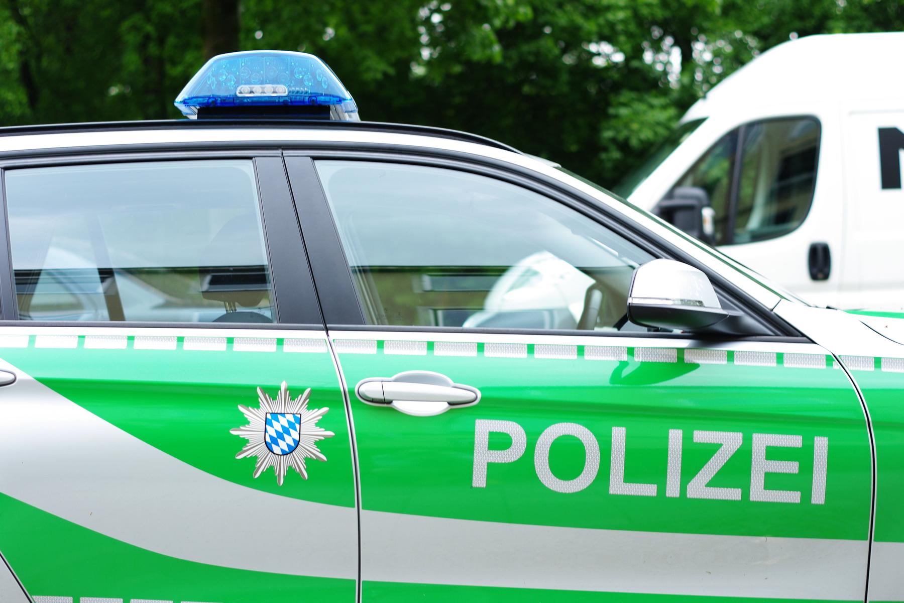 Suche nach Mutter | Bayern: Getötetes Neugeborenes in Wald gefunden