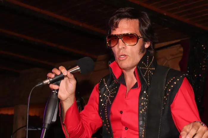 The Rolling Company - Elvis Show
