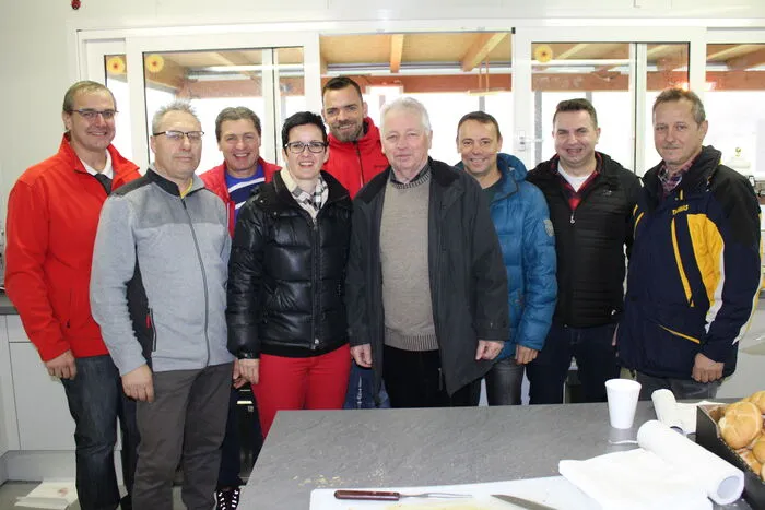 Das Veranstalterteam der SPÖ Ruden: Vizebürgermeister Didi Karlbauer, Arno Grilz, Alfred Sadnik, Gemeindevorstand Martina Stern, Peter Hirm, Bürgermeister Rudolf Skorjanz, Heinz Korak, Alois Fritzl und Thomas Fritzl (v. l.)