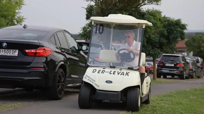 Seit mehr als 13 Jahren golfen die Mitglieder und Gäste des Rotary Club Bad Radkersburg am Rasen des Golfresorts Klöch für den guten Zweck