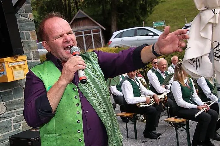 Durch das Programm führte Max Lustig.