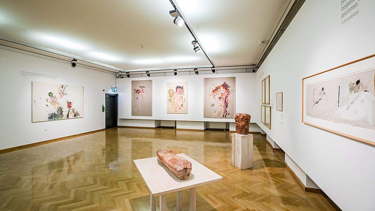 Blick in die Ausstellung mit Lieblingskünstlern von Peter Mießl