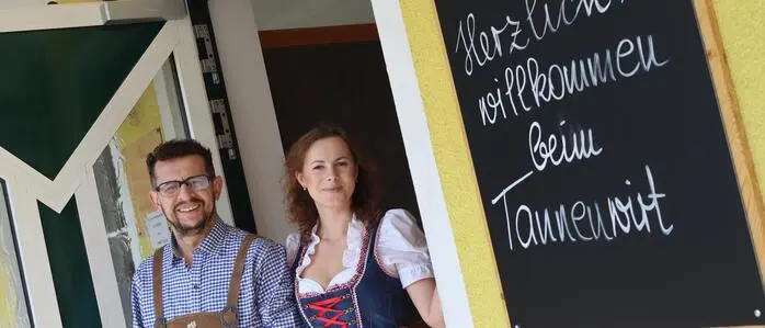 Sie sind die neuen Pächter des Tannenwirts in Weiz: Armend Armani Arifi und seine Geschäftspartnerin Anastasiia Petrova
