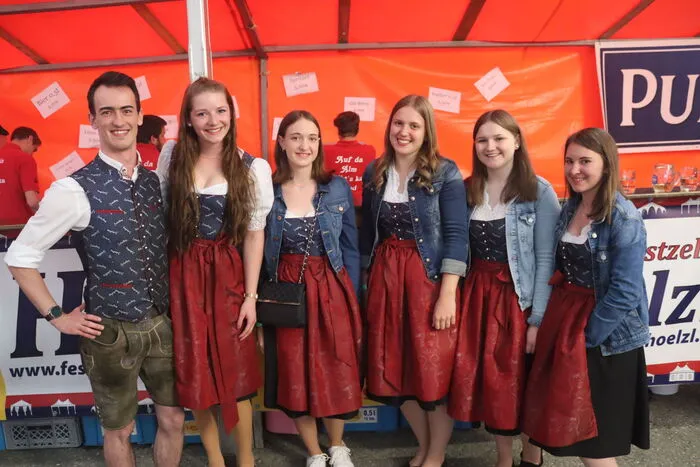 Einige Abordnungen der befreundeten LJ-Gruppen kamen zum Jubiläumsfest nach Preitenegg.