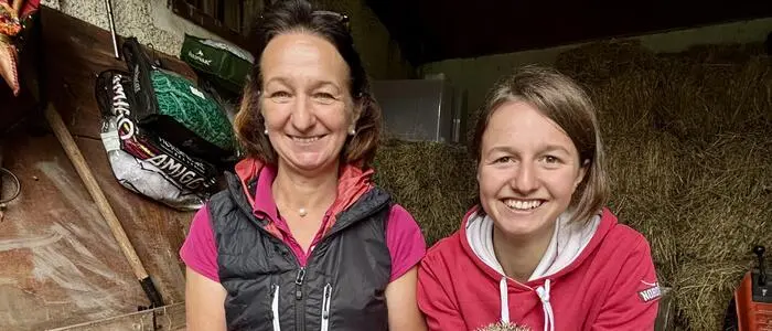 Michaela Machnitsch und ihre Tochter Luisa kümmern sich gemeinsam um verletzte und geschwächte Igel