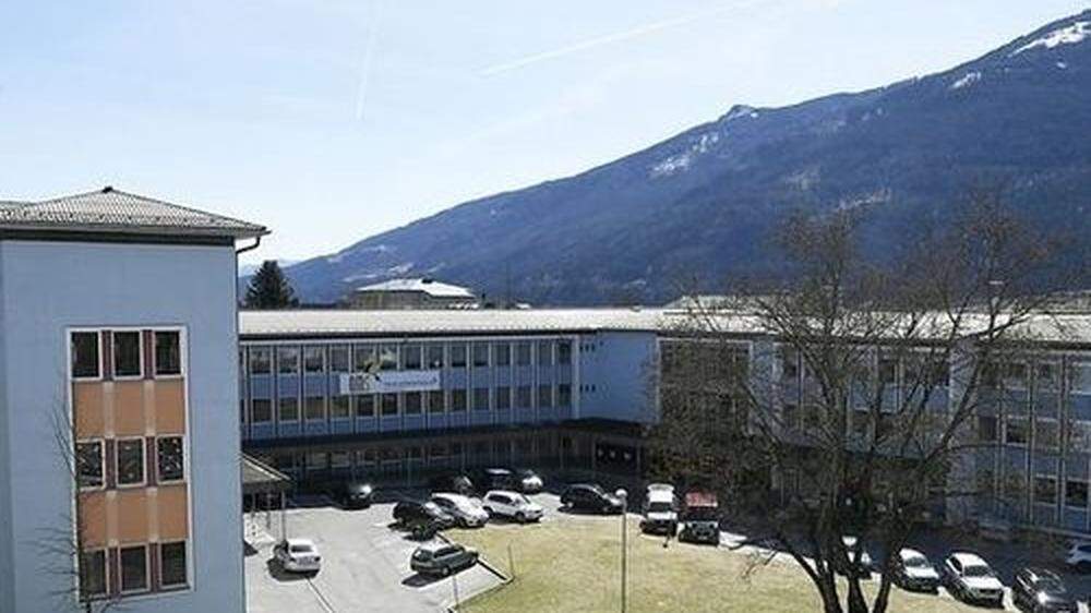 Das Fritz-Strobl-Schulzentrum liegt auf Platz 1 im Kärnten-Ranking der Ö3-Wundertüten-Challenge