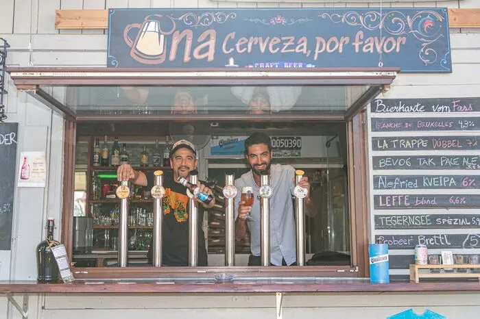 Daneben bieten sie ihr Zweitstandl am Lendplatz als Pop-Up-Stand an: Hier als Craft-Beer-Ausschänke.