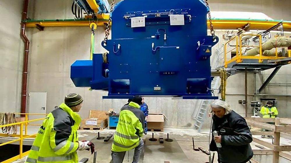 Aktuell wird die 3-Megawatt starke Dampfturbine im Biomasseheizwerk in Köflach montiert
