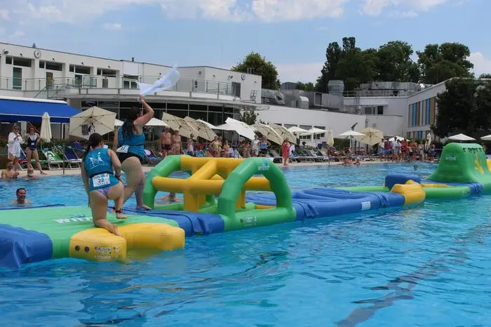 Das Wasser-Bouldern stellte wohl die größte Herausforderung dar