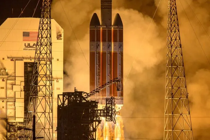 Dann der große Moment, als die "Parker Solar Probe" hob am Sonntag an Bord einer "Delta IV Heavy"-Rakete gen Himmel abhebt.